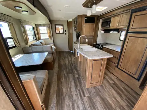 MB RV Rental photo 2