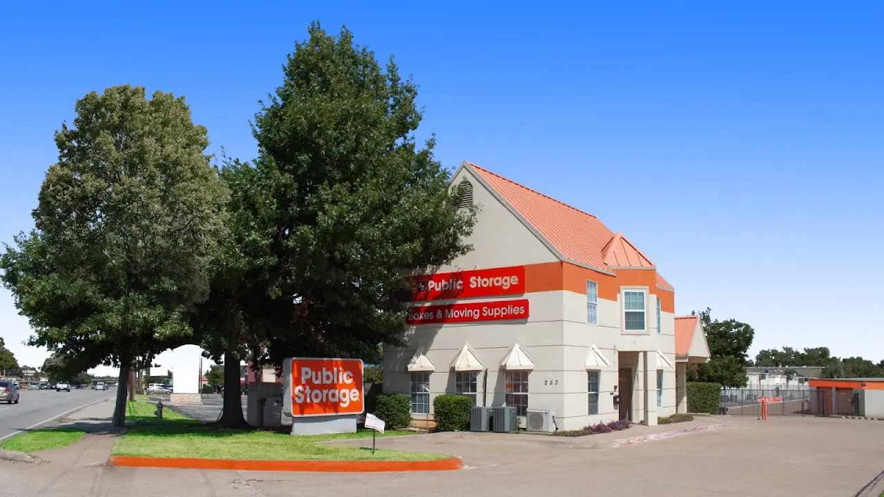 Public Storage, RV storage in Arlington
