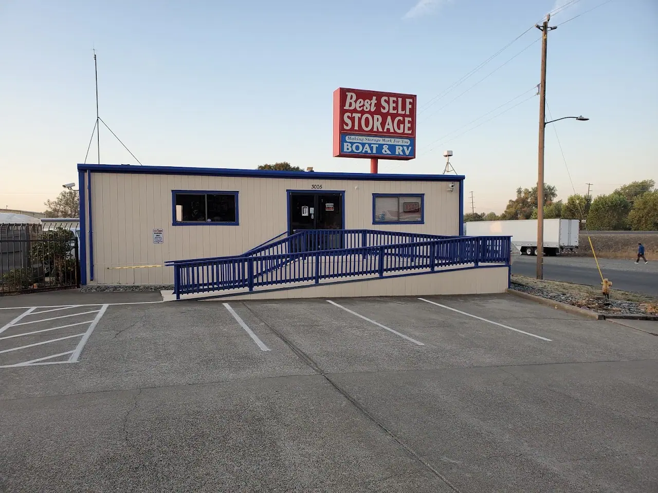 Best Self Storage - Oroville, RV storage in Oroville