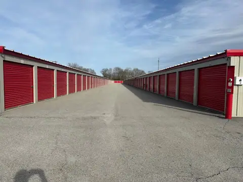 10 Federal Storage photo 2