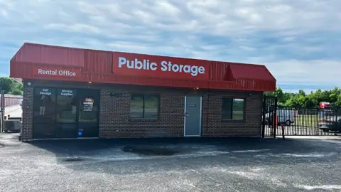 Public Storage photo 2