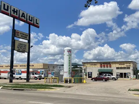 Self-Storage at U-Haul in Houston, TX