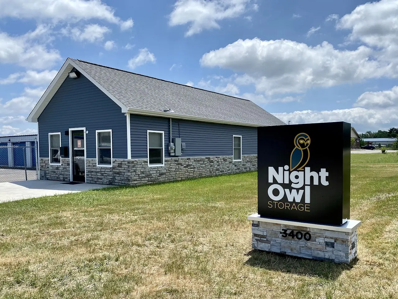 Night Owl Storage, RV storage in Davison