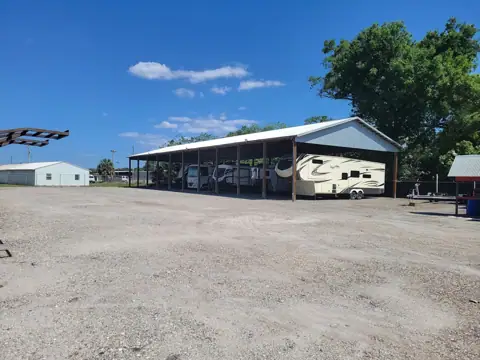 Direct RV & Boat Storage LLC in Plant City, FL