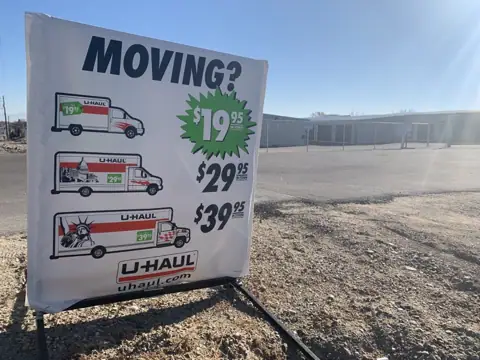 Hwy 44 Storage photo 3