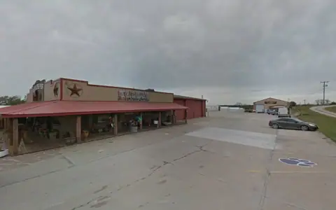 Commerce Park Mini Storage photo 2