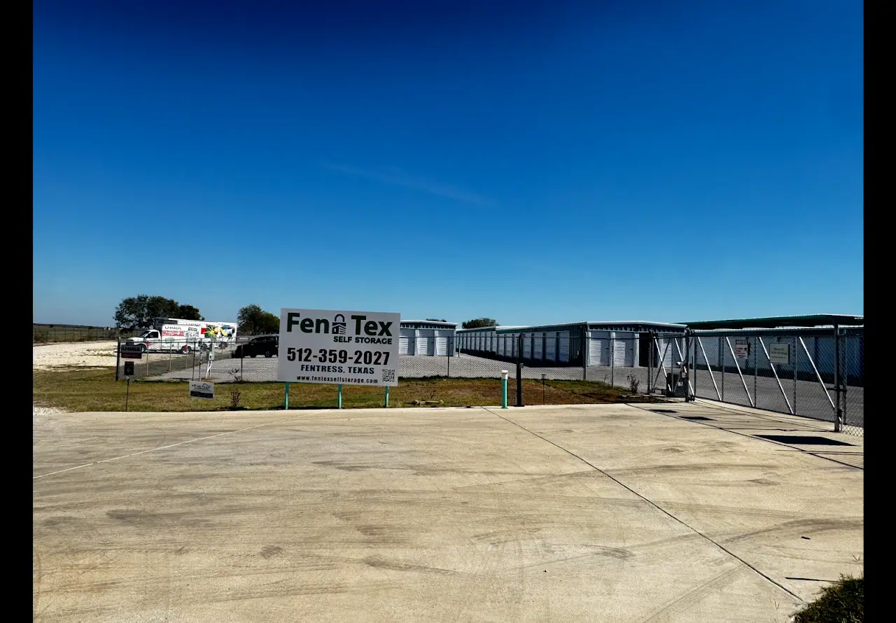 Fen-Tex RV and Boat Self Storage, RV storage in Lockhart