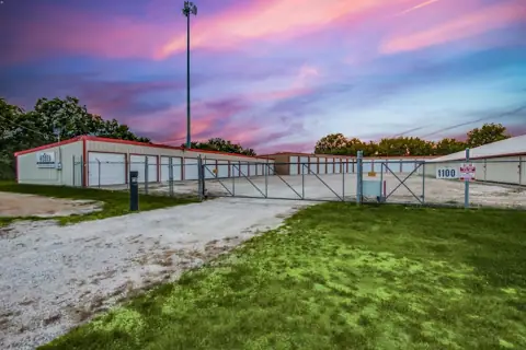 Dry Dock & Lock - Boat & RV Storage in Pilot Point, TX