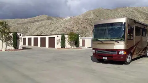 Edd's Mini Storage, RV storage in Santa Clarita