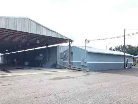 Ideal-Storage Inc in Gibsonton, FL