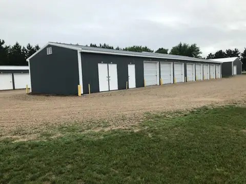 LC EZ Storage photo 2