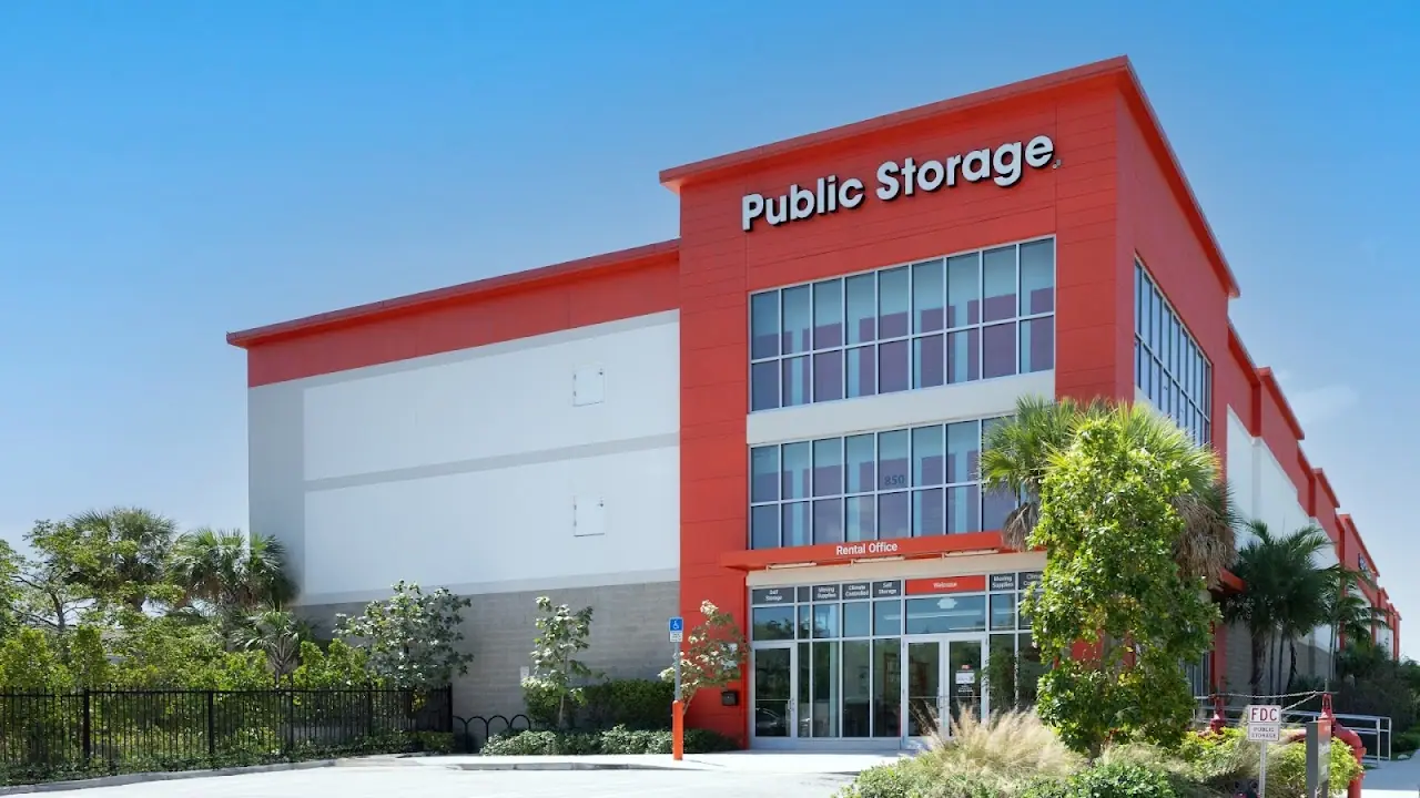 Public Storage, RV storage in Pompano Beach
