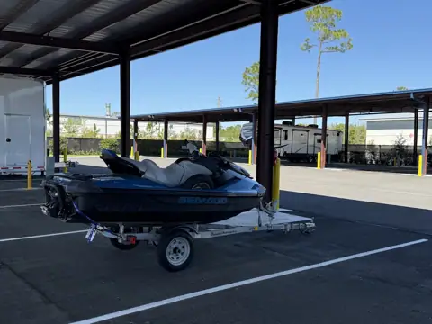 Luxe Covered RV & Boat Storage photo 2