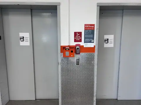 Public Storage photo 2