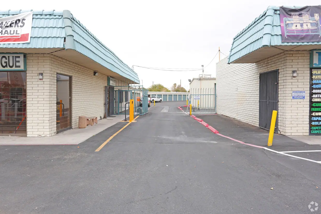 AAA Discount Storage, RV storage in North Las Vegas