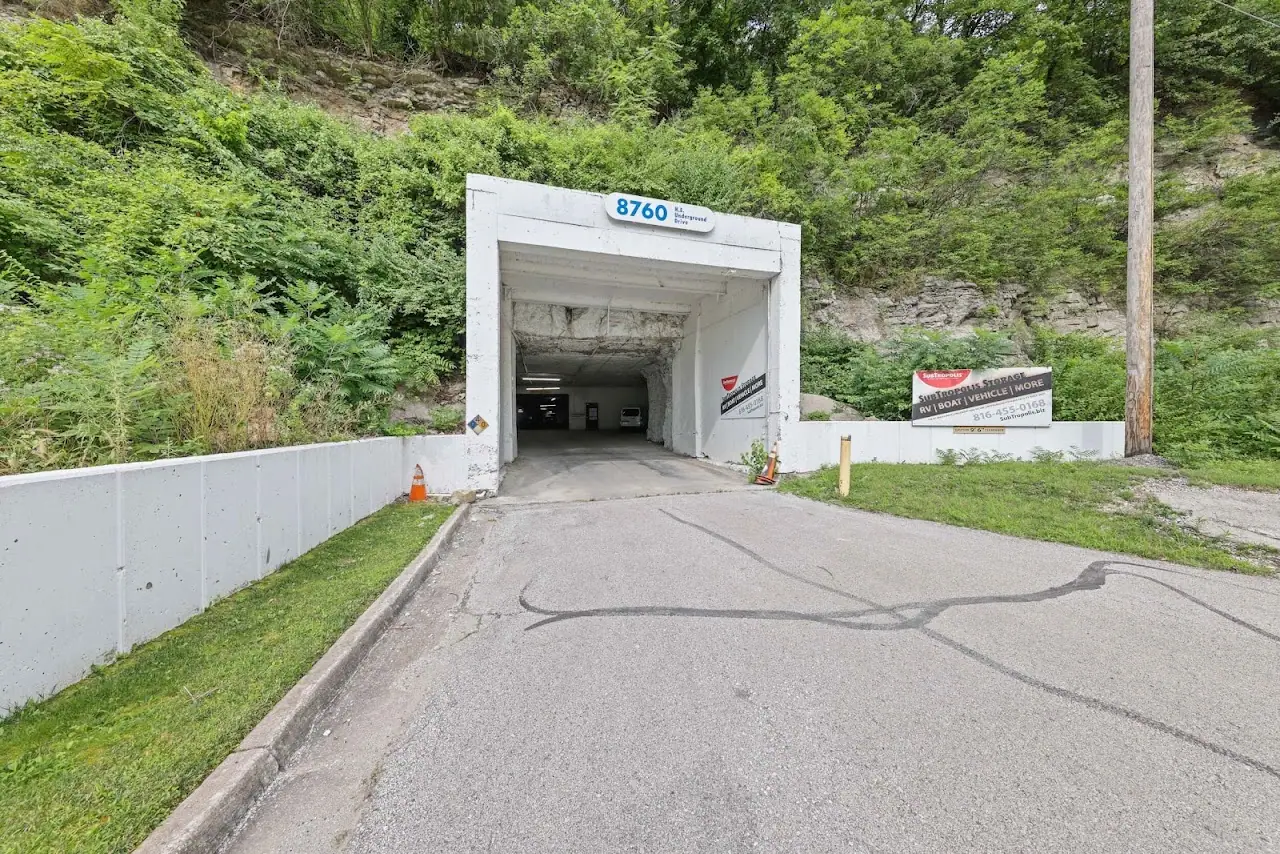 SubTropolis Storage - Kansas City, RV storage in Kansas City