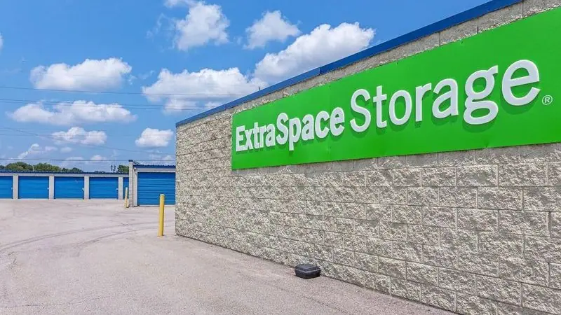 Extra Space Storage, RV storage in Avon