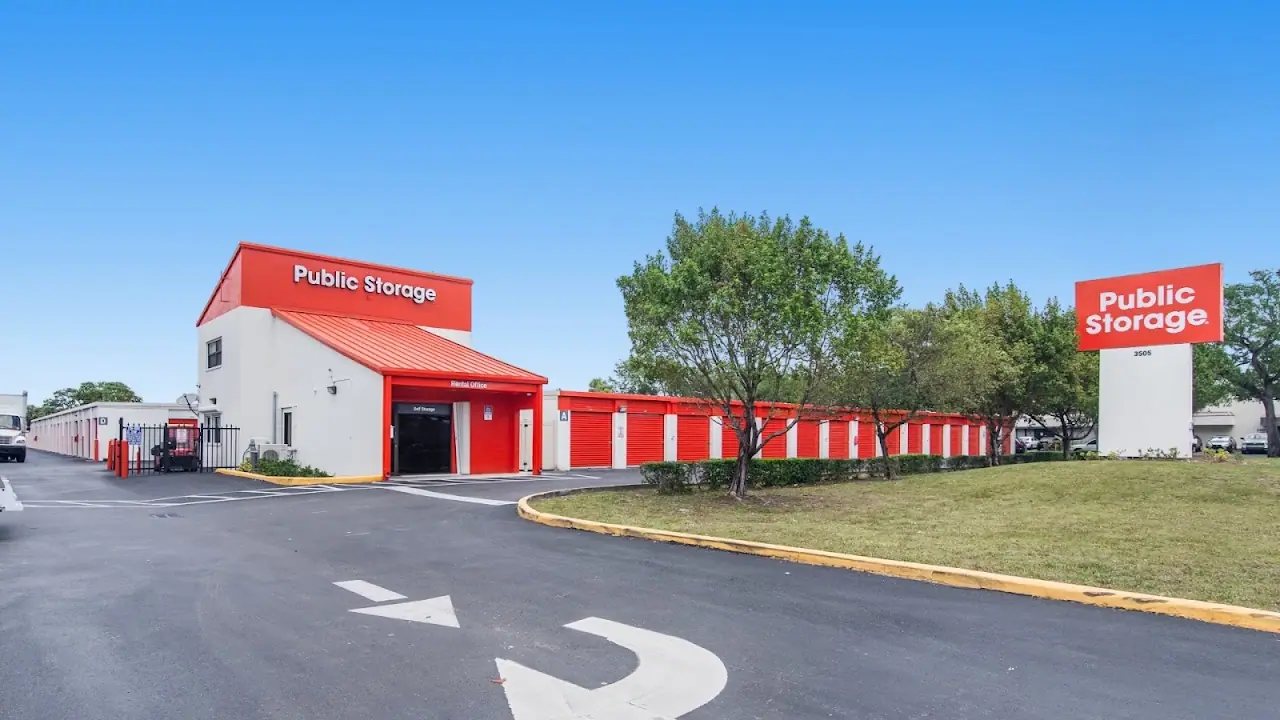 Public Storage, RV storage in Opa-locka