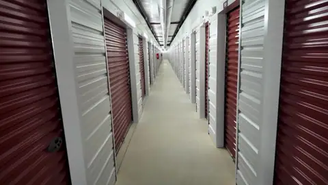 Right Move Storage - Rosharon photo 2