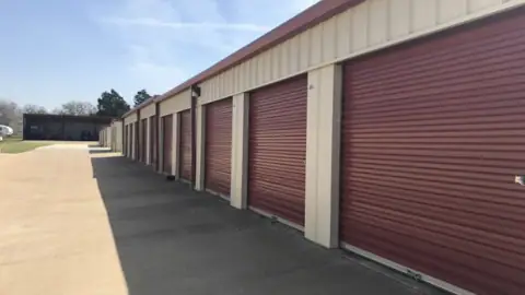 Burkett Road Self Storage in Flint, TX