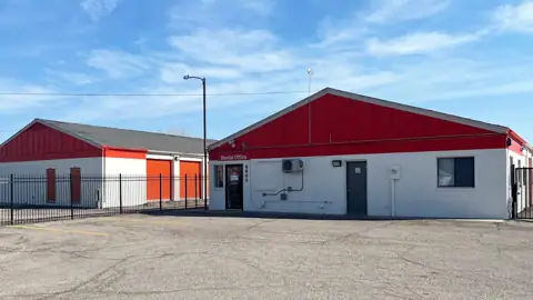 Public Storage photo 2