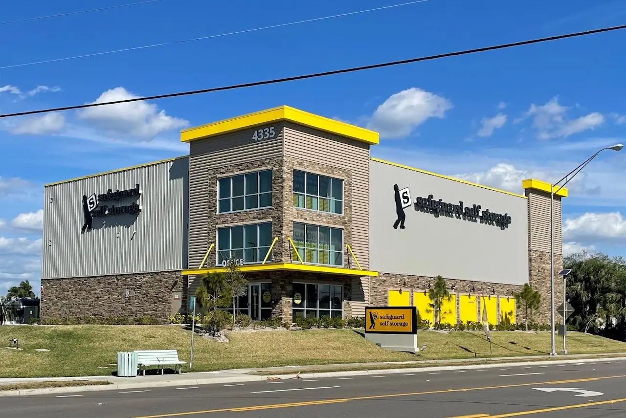 Safeguard Self Storage, RV storage in Bradenton