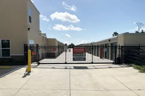 Public Storage photo 2