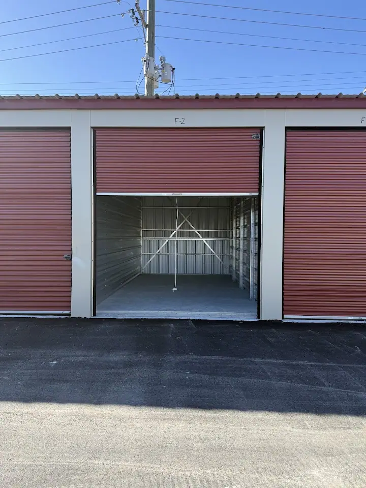 Flatrock Storage, RV storage in Fortville