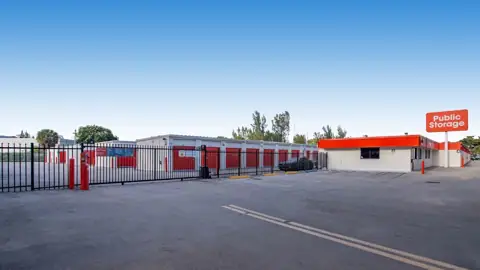 Public Storage in Miami, FL