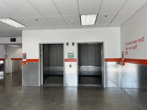 Public Storage photo 2