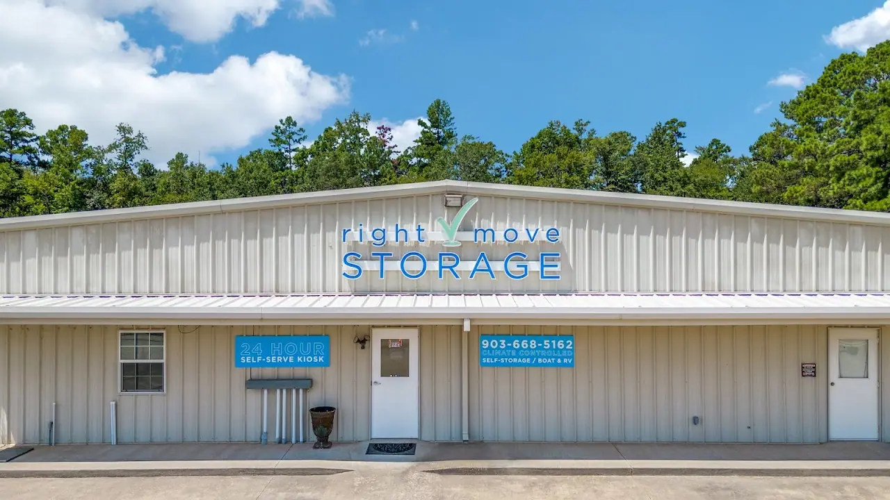 Right Move Storage - Acme, RV storage in Hallsville