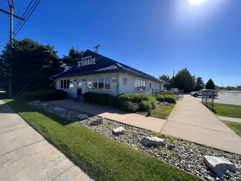 Airport Road Storage in Waterford Township, MI
