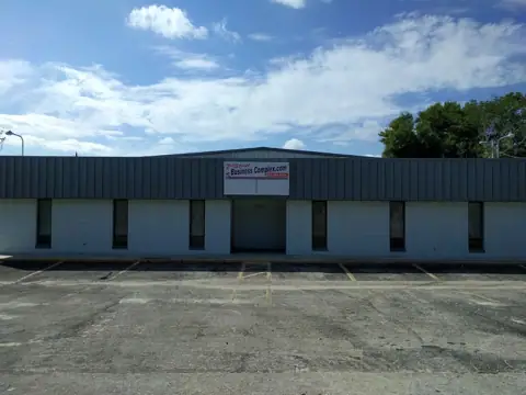 7th Street Business Complex in Winter Haven, FL