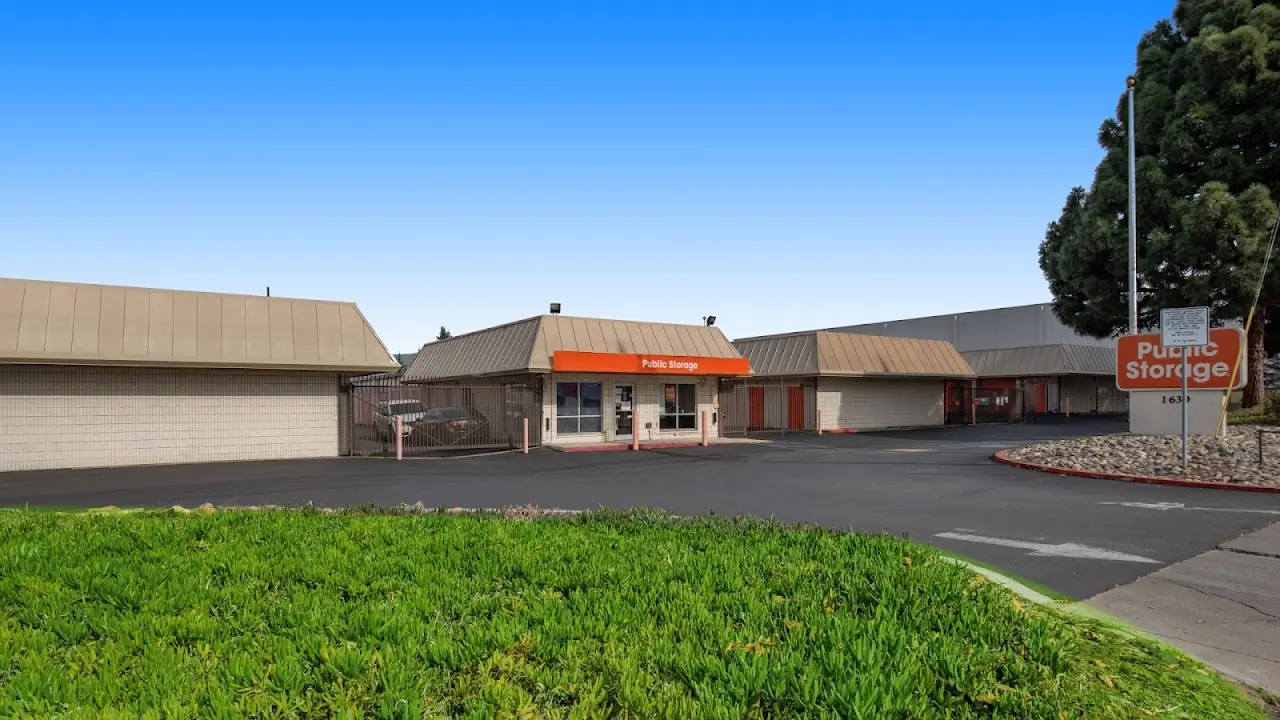 Public Storage, RV storage in Hayward