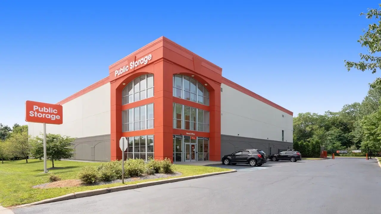 Public Storage, RV storage in Waltham