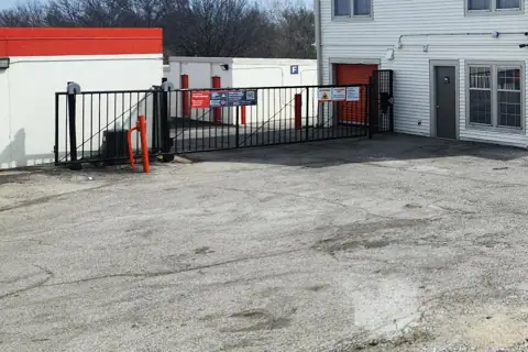 Public Storage photo 2