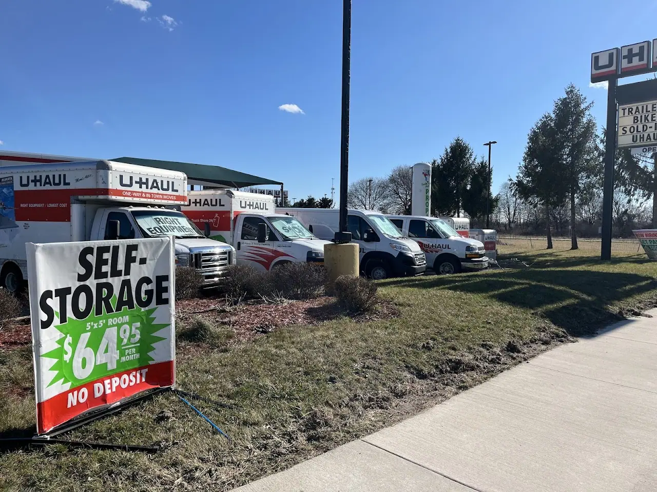 Self-Storage at U-Haul, RV storage in Lansing