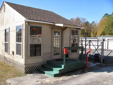 Advantage Self Storage photo 2