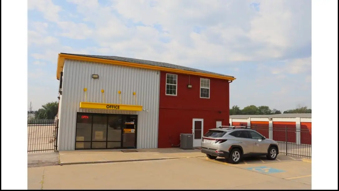 StorageMart, RV storage in Blue Springs