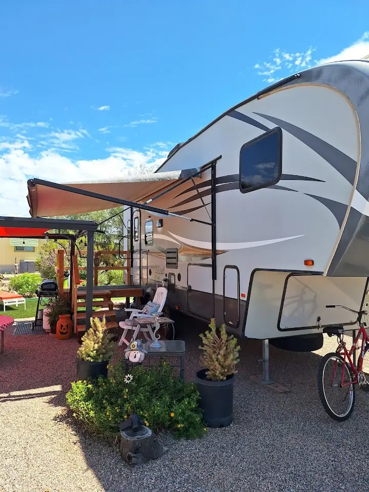 Skyline RV Resort, RV storage in San Tan Valley