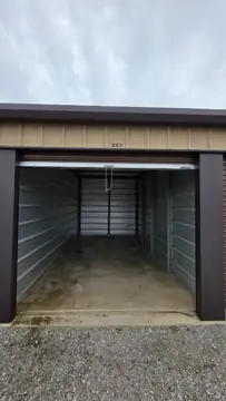 StoreEase Self Storage photo 3