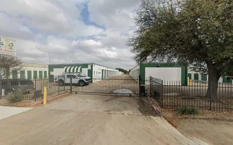 Wee Willie Warehouses - Storage Units photo 2