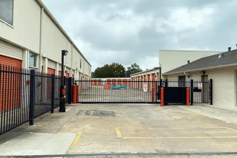 Public Storage photo 2