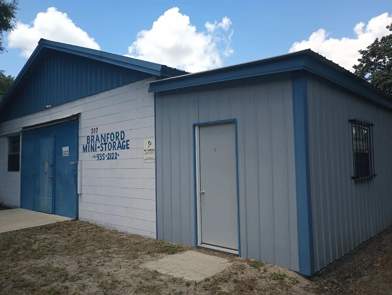 Branford Mini-Storage, RV storage in Branford