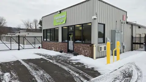 Extra Space Storage in Weatogue, CT
