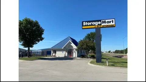 StorageMart photo 2