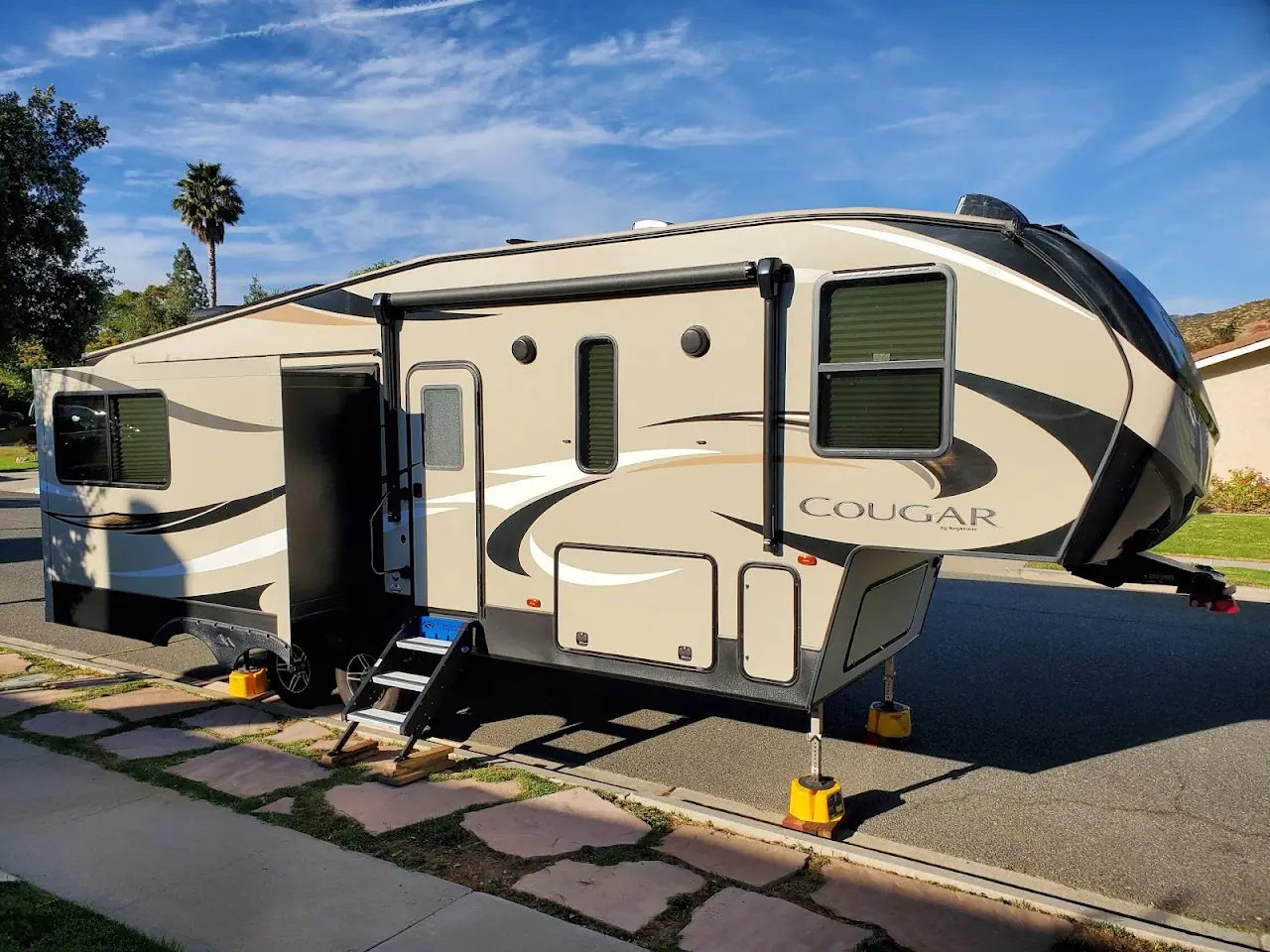Simi Village RV Storage, RV storage in Simi Valley
