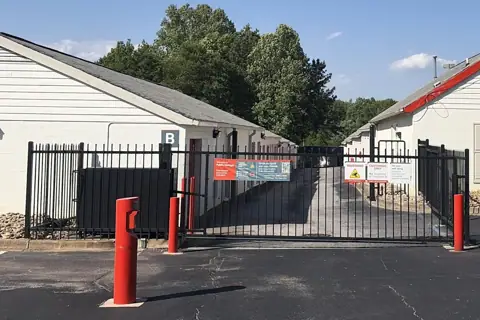 Public Storage photo 2