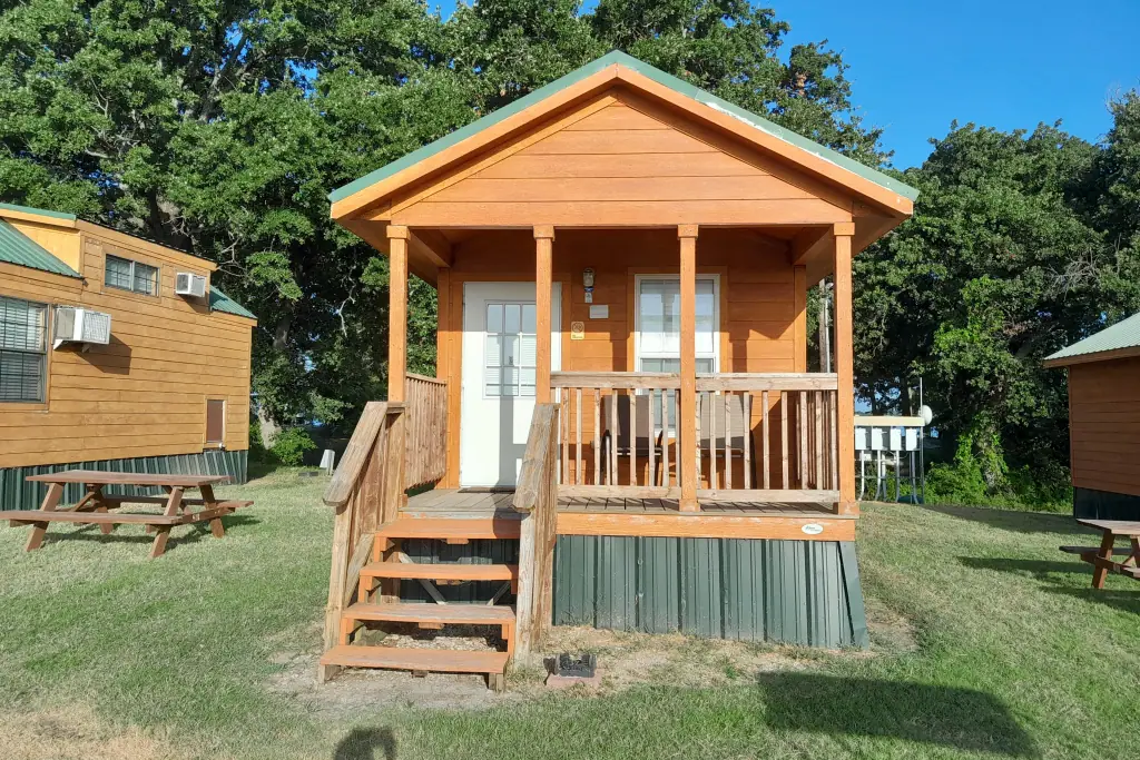 Sunset Resort Lake Tawakoni, RV storage in Quinlan