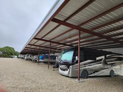 Hwy 36 RV storage in Brenham, TX